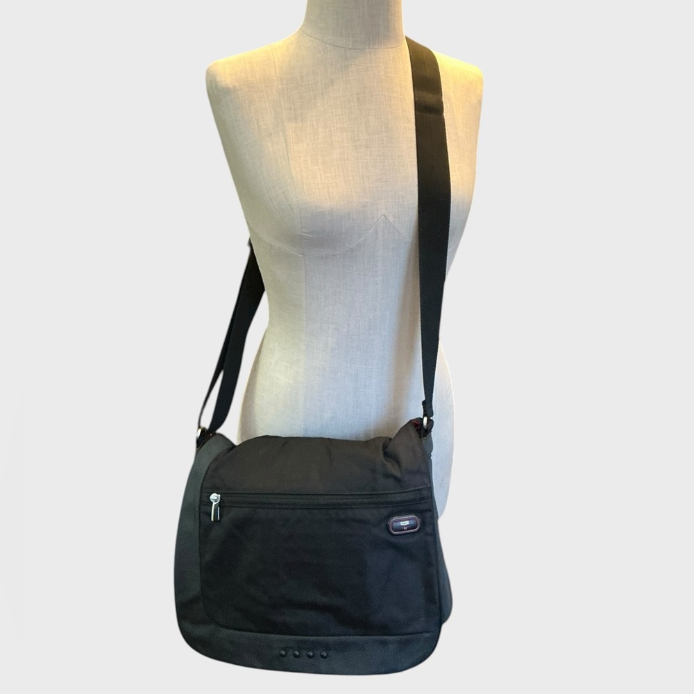 Tumi T-Tech Crossbody Messenger Bag and Delta Slim Card Case